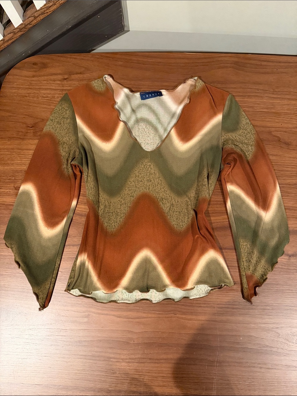 Y2K green and brown v-neck top